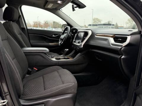 2017 GMC Acadia SLE-2