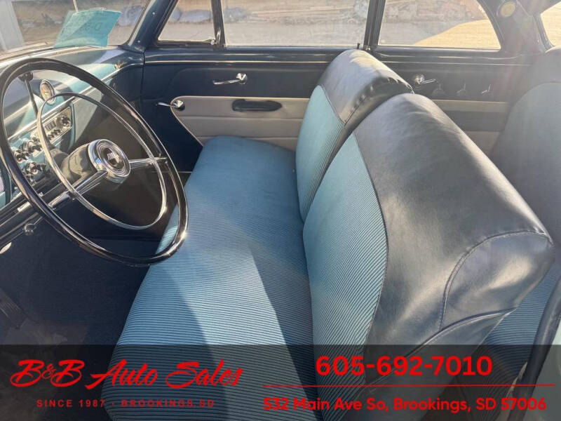 1952 Ford Crestline
