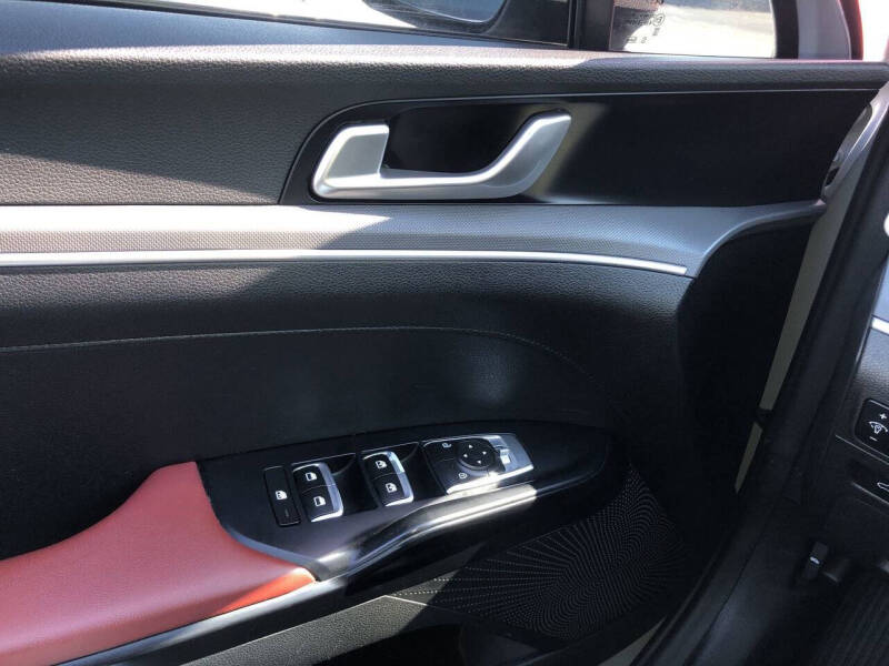 2023 Kia K5
