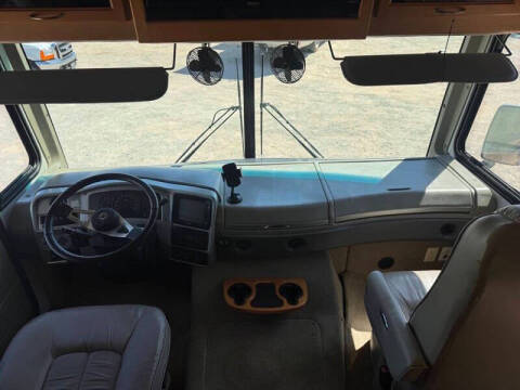 2005 Workhorse W22