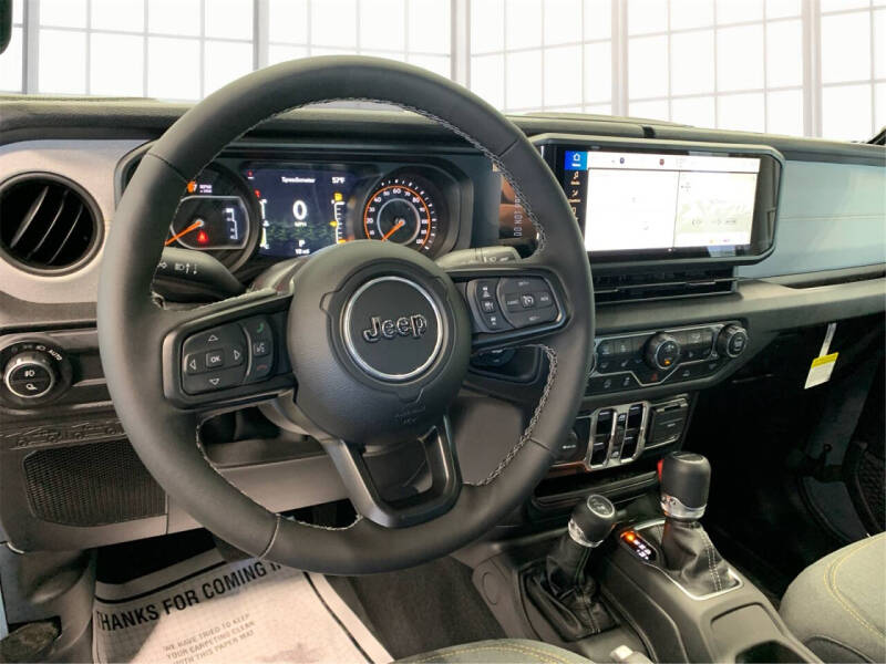 2025 Jeep Gladiator Sport