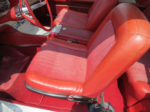 1962 Ford Thunderbird