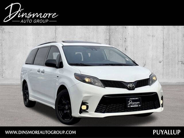 2020 Toyota Sienna SE Premium 7-Passenger