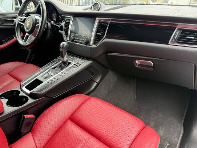 2018 Porsche Macan S