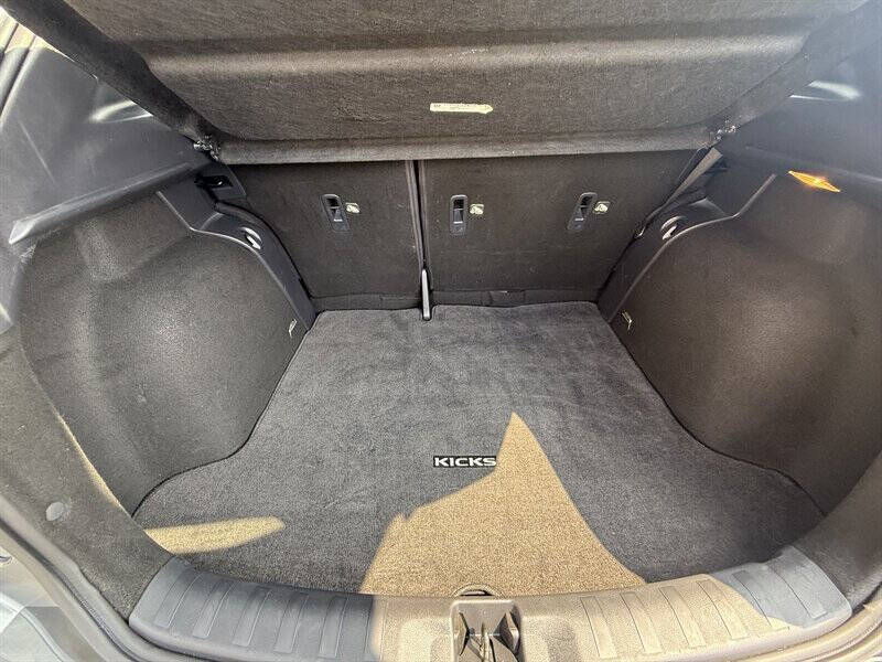 2020 Nissan Kicks SV