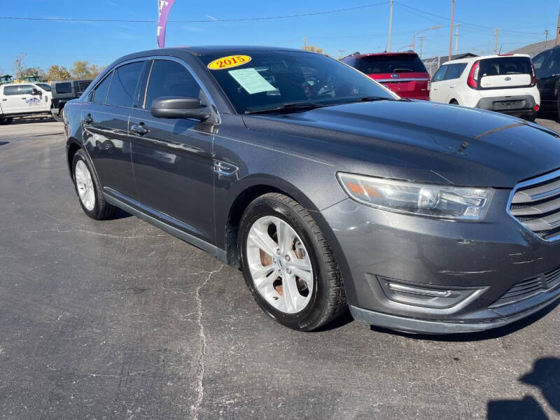 2015 Ford Taurus SEL