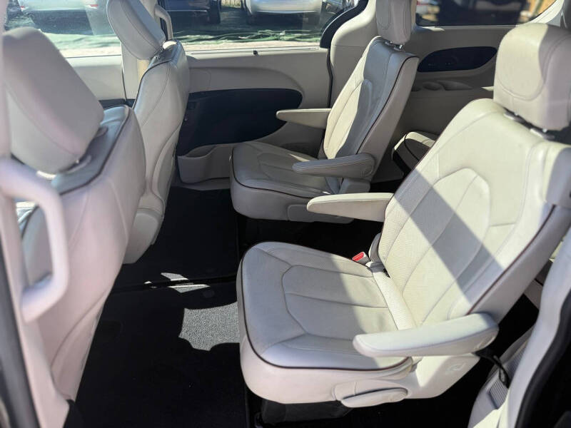2020 Chrysler Pacifica Limited
