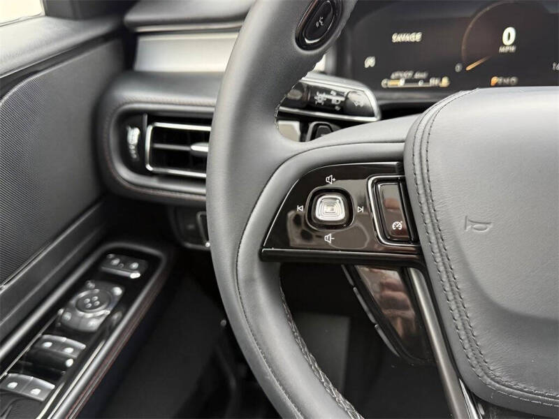 2022 Lincoln Aviator Standard