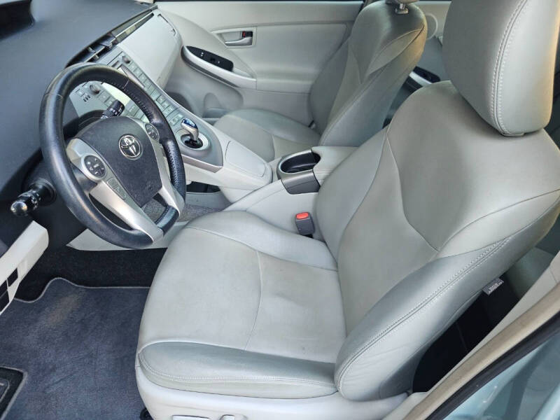 2014 Toyota Prius Five