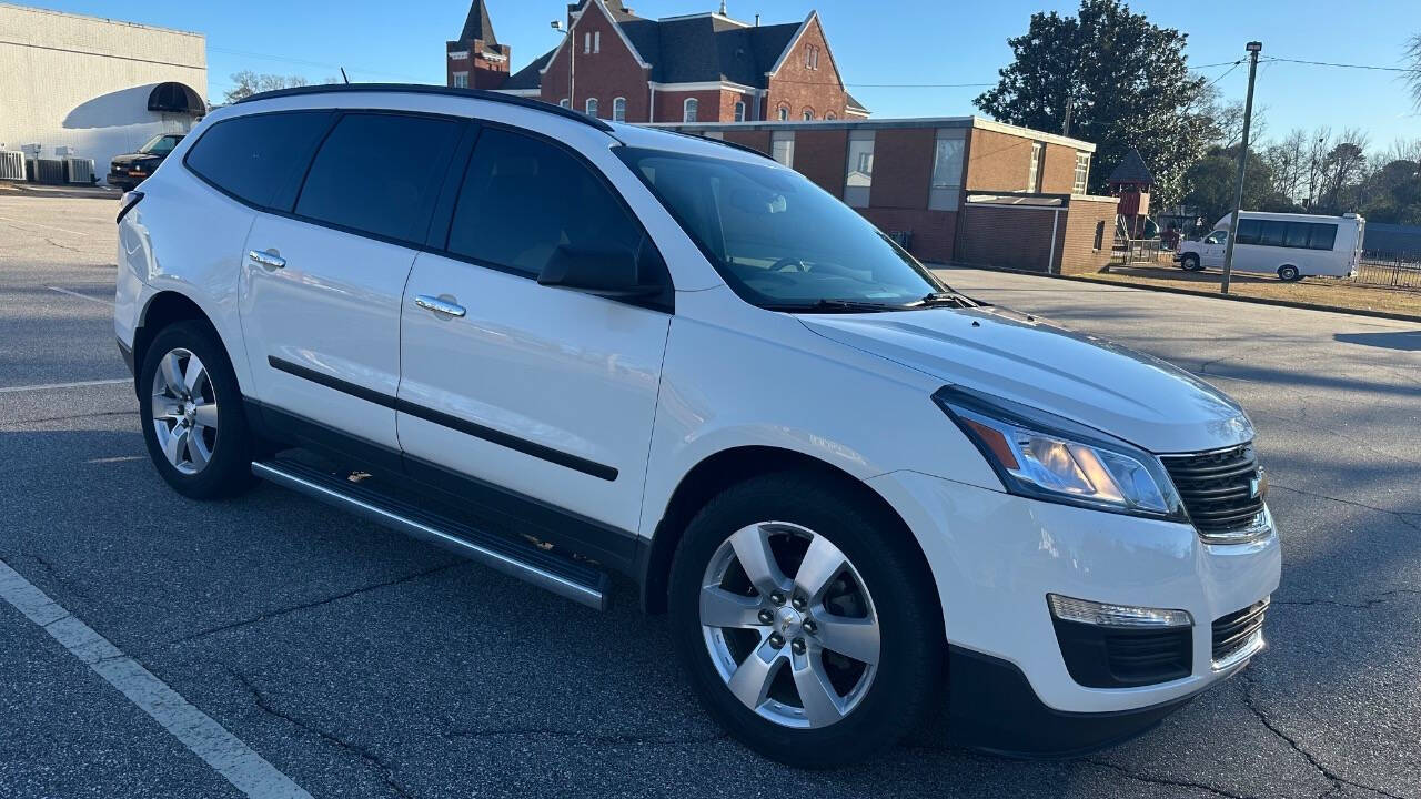 2015 Chevrolet Traverse for sale at Caropedia in Dunn, NC