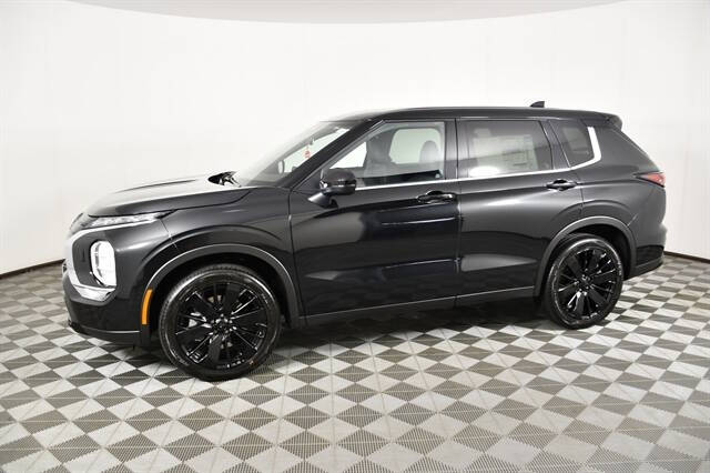 2026 Mitsubishi Outlander LE