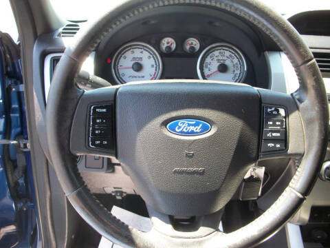 2009 Ford Focus SES