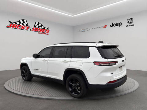 2022 Jeep Grand Cherokee L Laredo