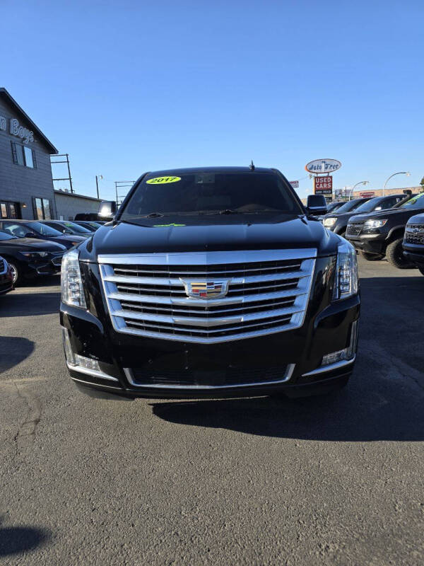 2017 Cadillac Escalade ESV Platinum