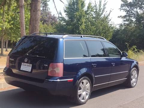 2005 Volkswagen Passat for sale at CLEAR CHOICE AUTOMOTIVE in Milwaukie OR