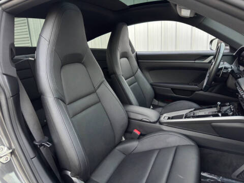 2021 Porsche 911 Carrera