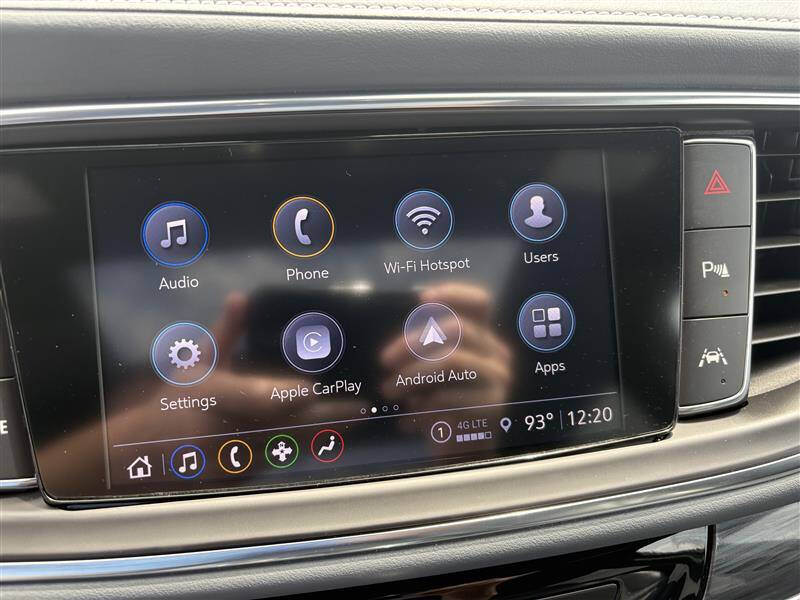 2023 Buick Enclave Essence