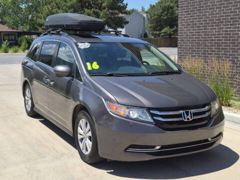 2016 Honda Odyssey SE Photo