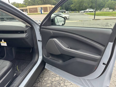 2025 Ford Mustang Mach-E Select