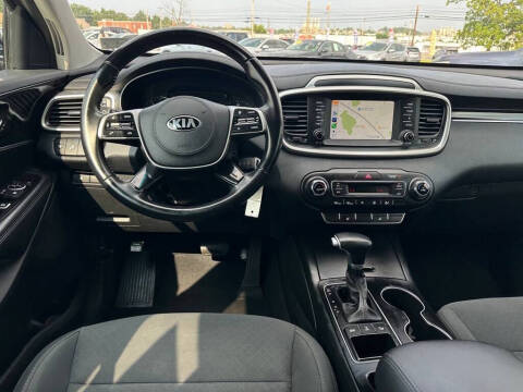 2020 Kia Sorento LX