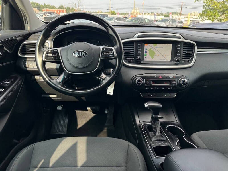 2020 Kia Sorento LX