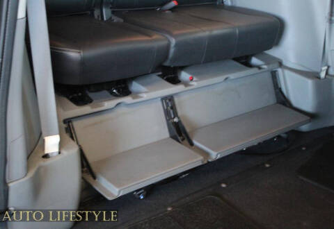 2013 Toyota Sienna SE 8-Passenger