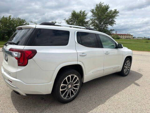 2023 GMC Acadia Denali