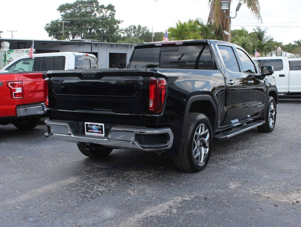 2022 GMC Sierra 1500  - $56,995