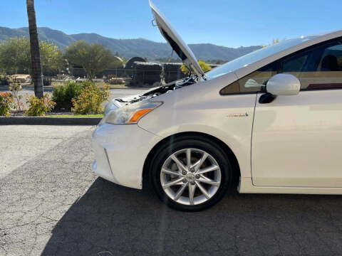 2012 Toyota Prius v Five