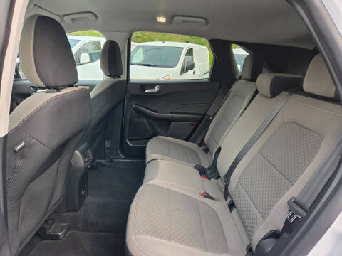 2021 Ford Escape Hybrid SE