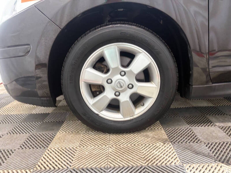 2012 Nissan Versa 1.8 S