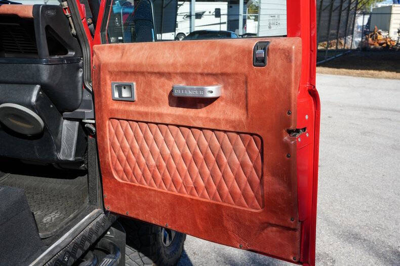 1991 Land Rover Defender