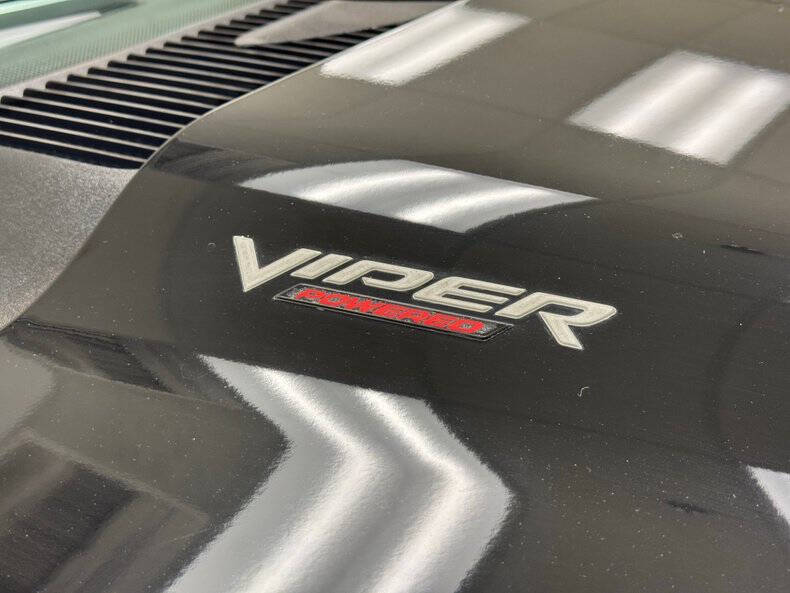 2004 Dodge Ram 1500 SRT-10