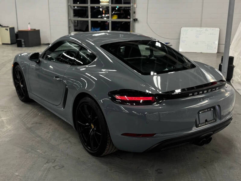 2024 Porsche 718 Cayman