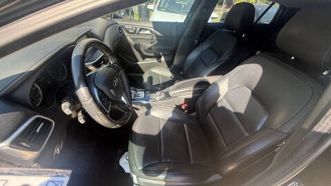2017 Infiniti QX30 Premium