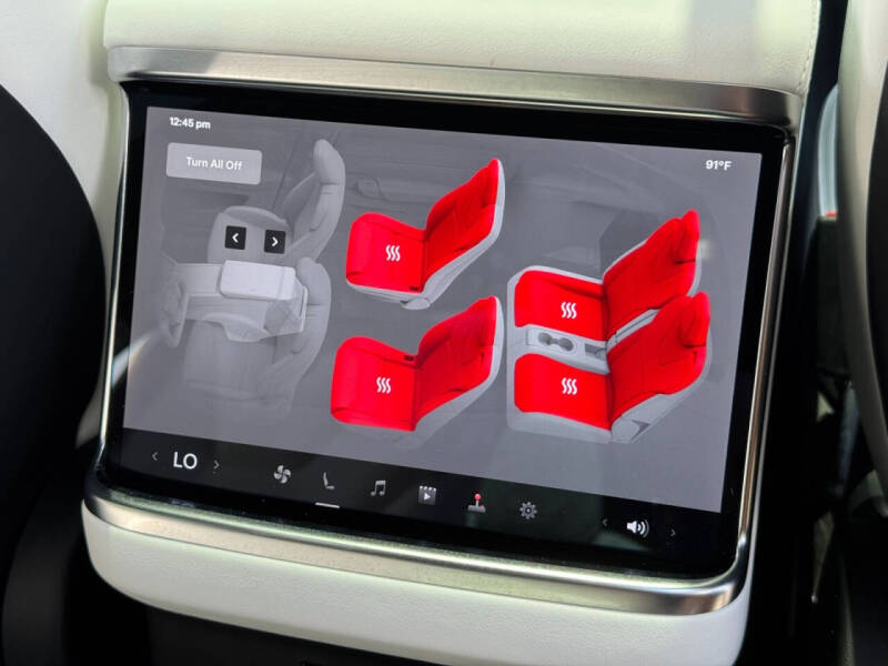 2025 Tesla Model X Plaid