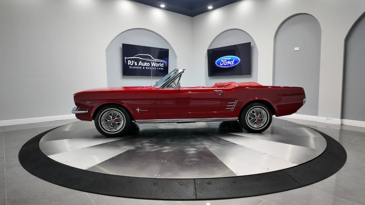 1966 Ford Mustang 2