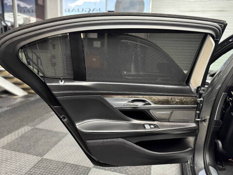 2017 BMW 7 Series 750i