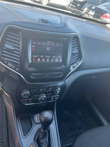 2019 Jeep Cherokee Latitude