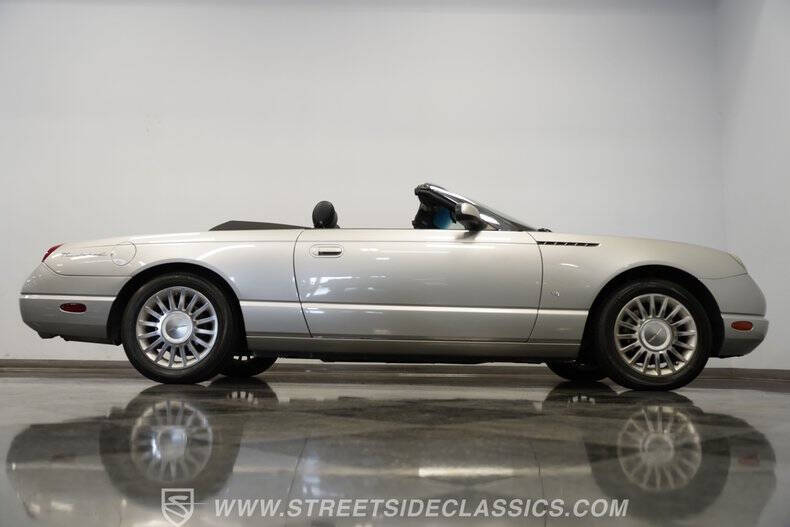 2004 Ford Thunderbird Deluxe