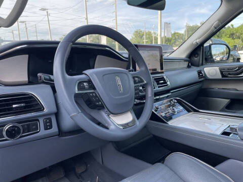 2018 Lincoln Navigator Black Label