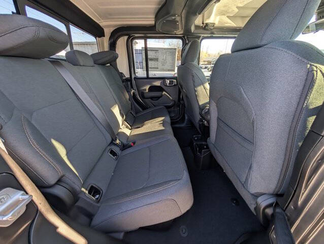 2026 Jeep Gladiator Willys