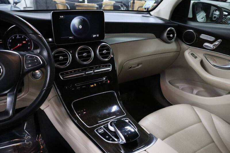 2016 Mercedes-Benz GLC GLC 300