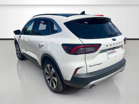 2025 Ford Escape Platinum