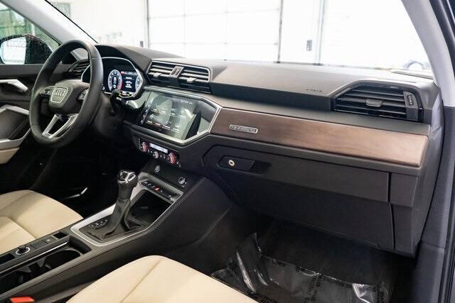 2019 Audi Q3 quattro S line Prem Plus 45 TFSI