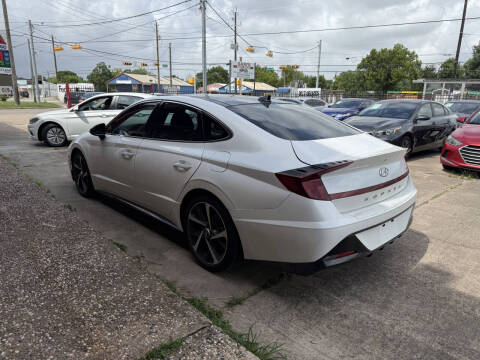2022 Hyundai Sonata SEL Plus