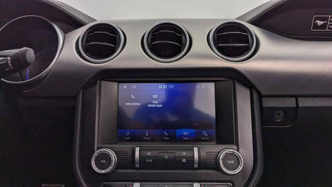 2020 Ford Mustang EcoBoost