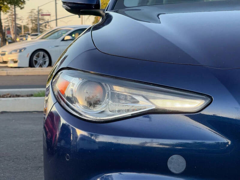 2017 Alfa Romeo Giulia Ti