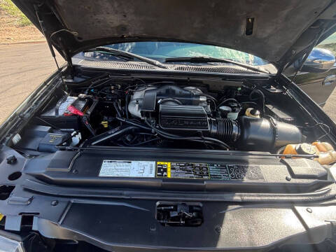 2002 Lincoln Blackwood