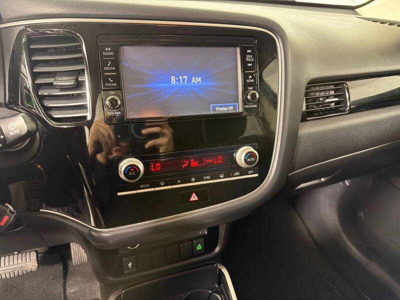 2020 Mitsubishi Outlander ES